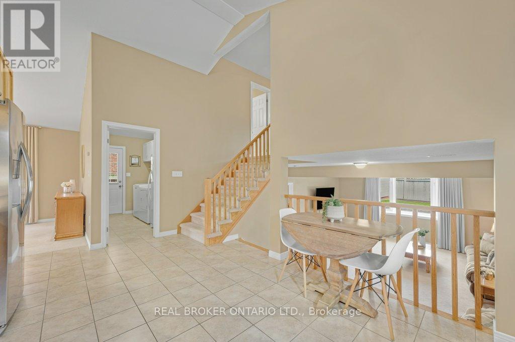 51 SUNDANCE CRESCENT