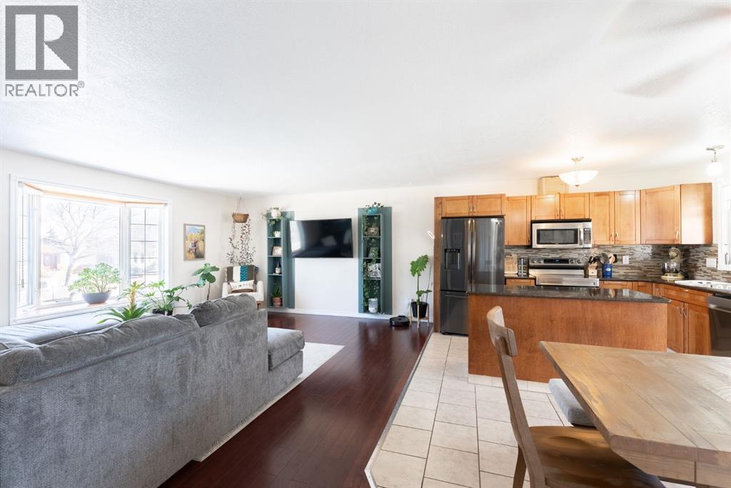 167 Chippewa Crescent W