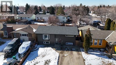 167 Chippewa Crescent W Lethbridge AB T1K5B4