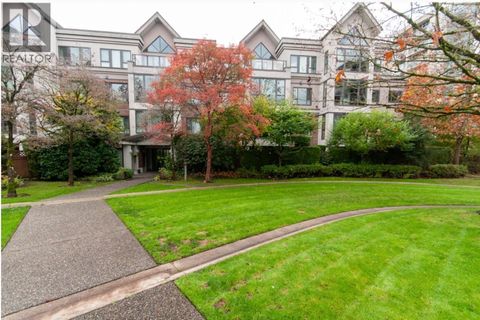 309 175 E 10TH STREET North Vancouver BC V7L4W1