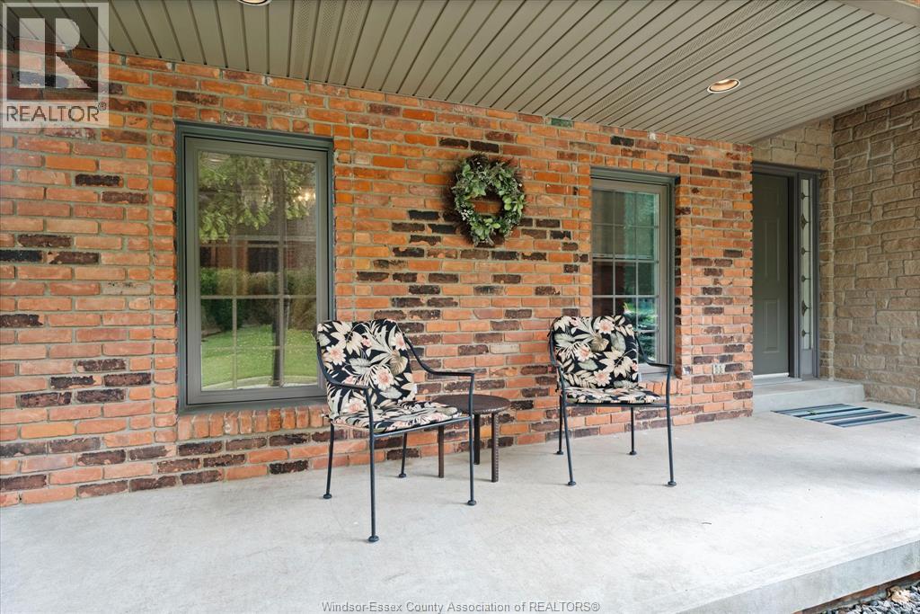 2198 SUZANNE STREET
