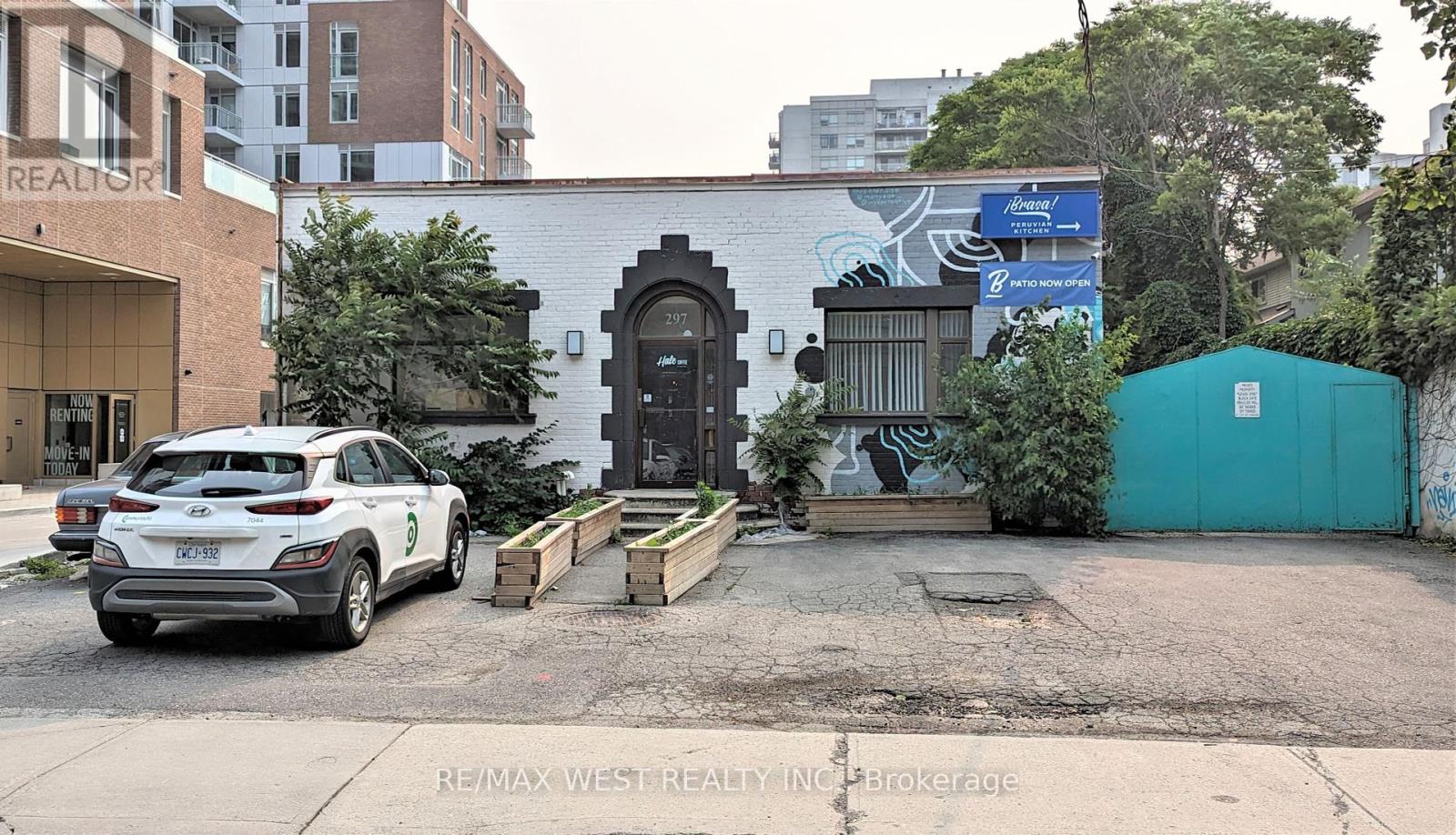 297 CAMPBELL AVENUE