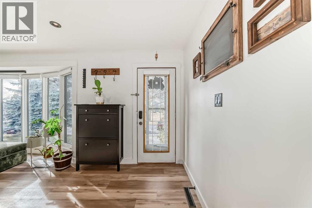 2155 Mackid Crescent NE