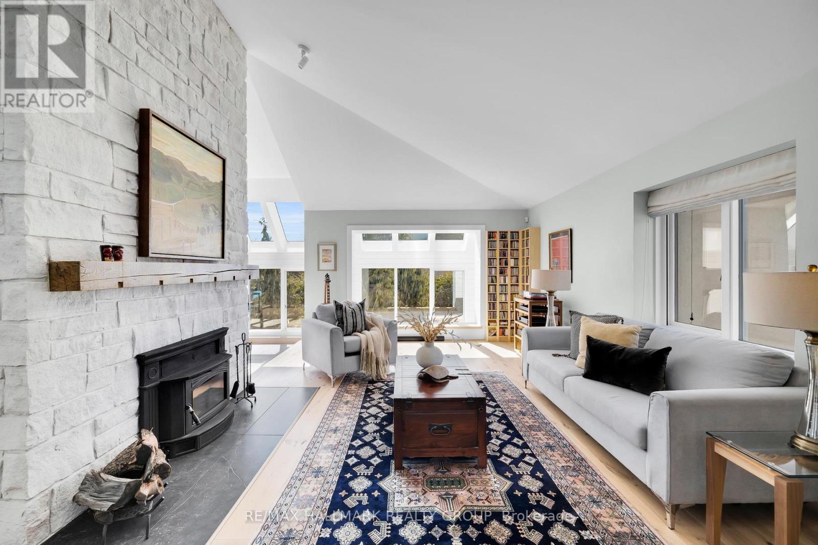 5567 SOUTH ISLAND PARK DRIVE