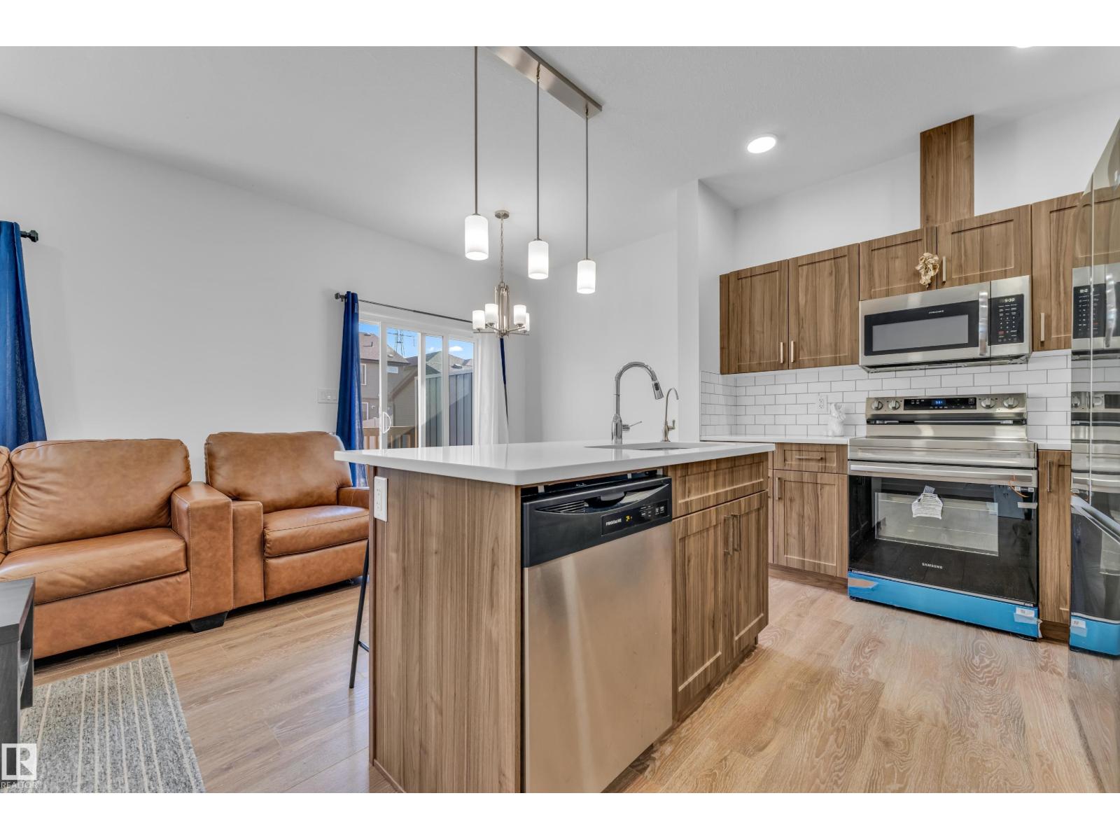 #41 603 ORCHARDS BV SW