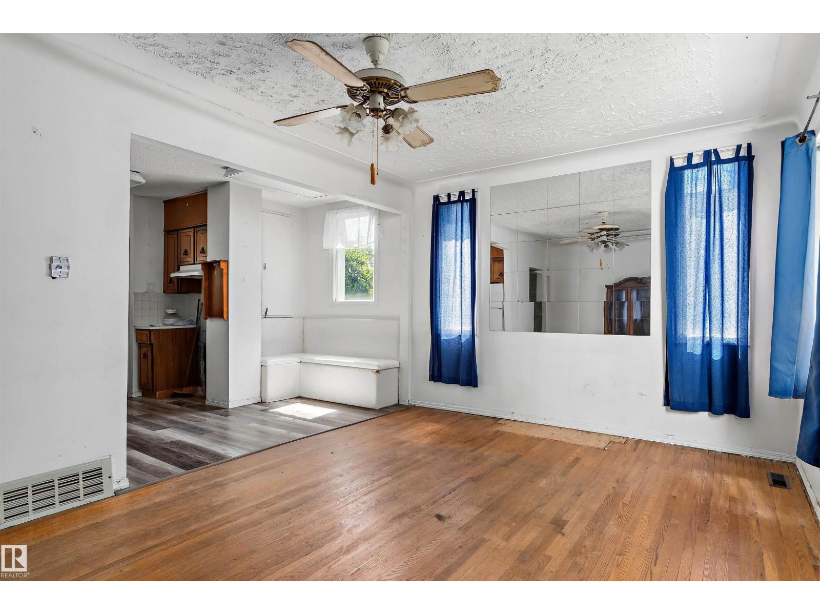 11619 123 ST NW