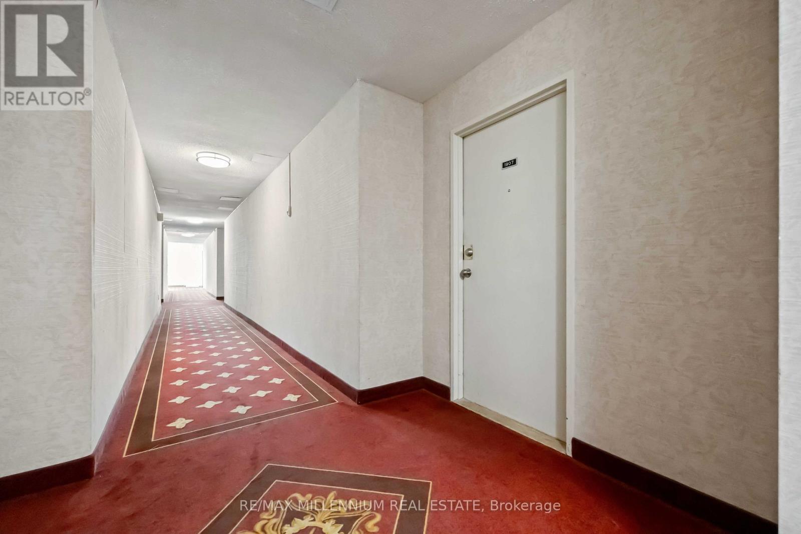 1907 - 362 THE EAST MALL