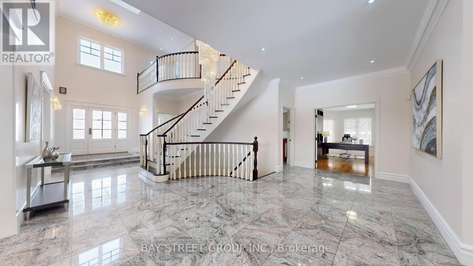 25 BROOKSHILL CRESCENT