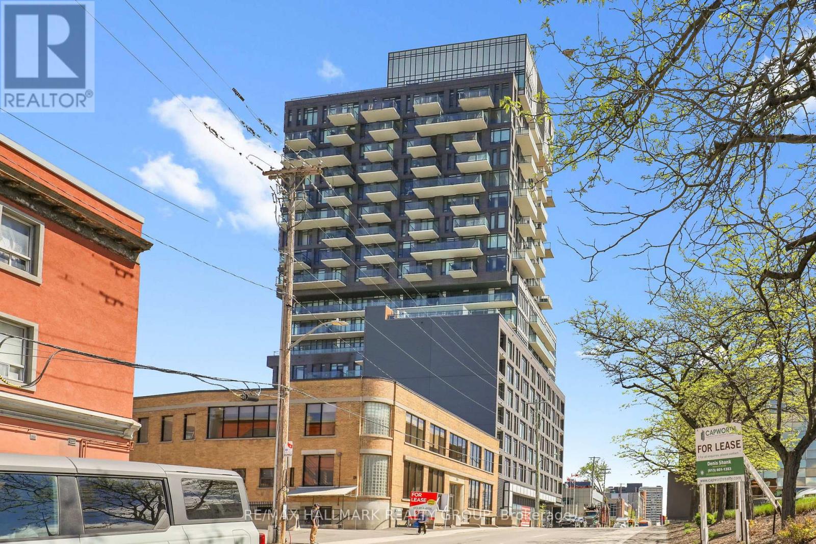 1204 - 203 CATHERINE STREET
