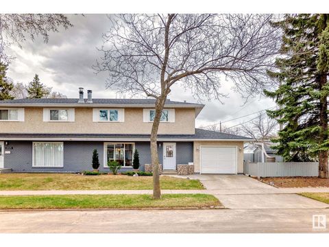 8107 105 AV NW Edmonton AB T6A1B3