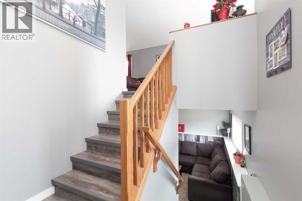 53 St James Crescent N