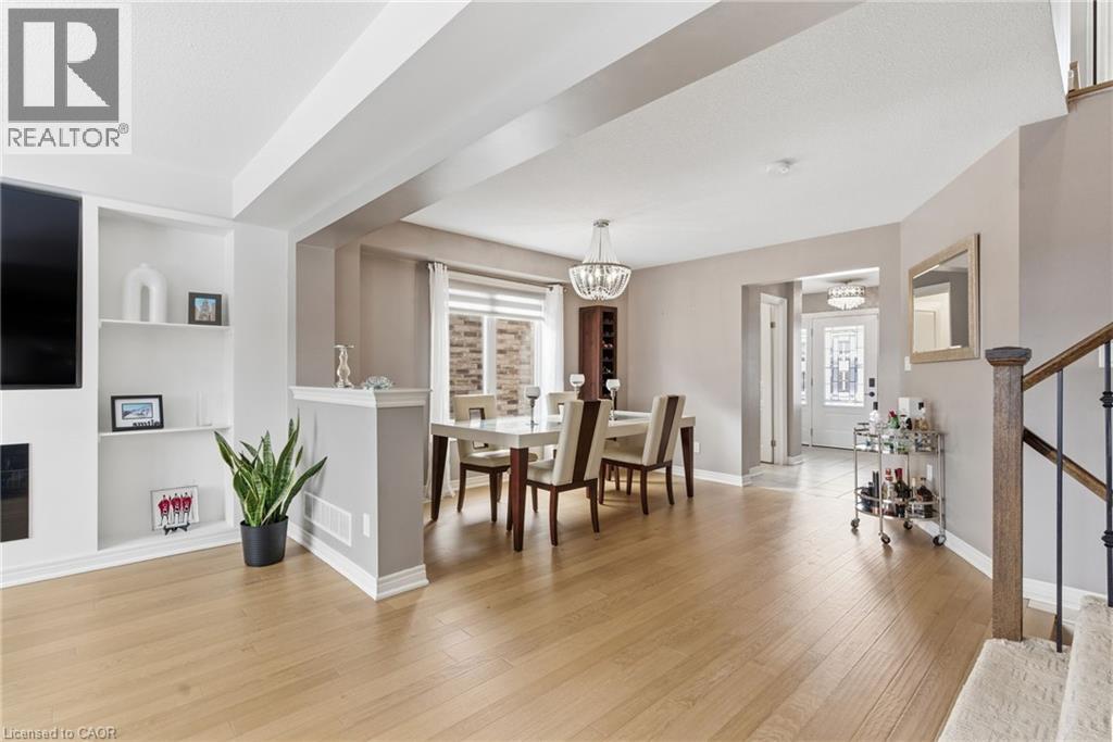 28 SILVERWOOD Avenue