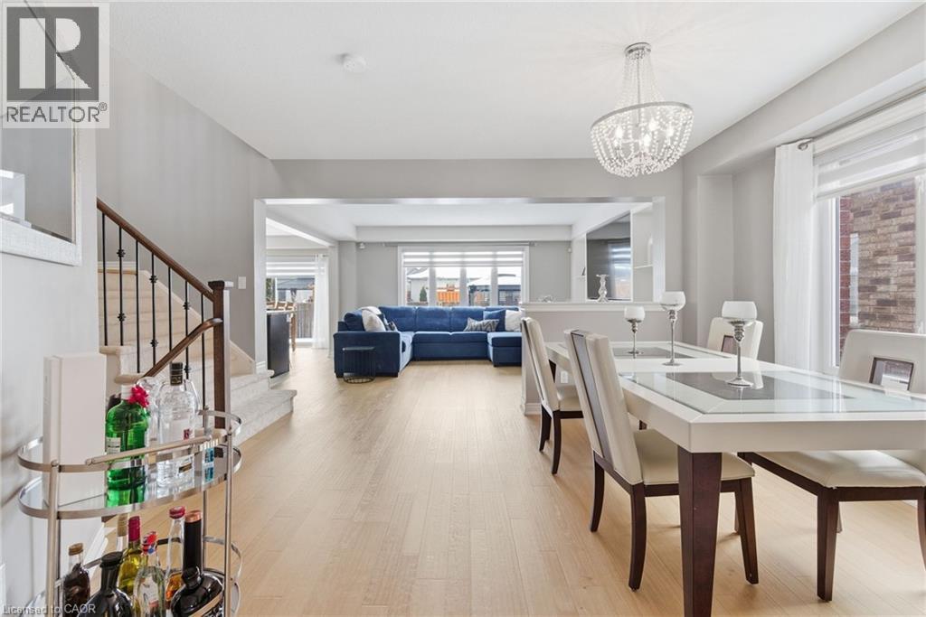 28 SILVERWOOD Avenue