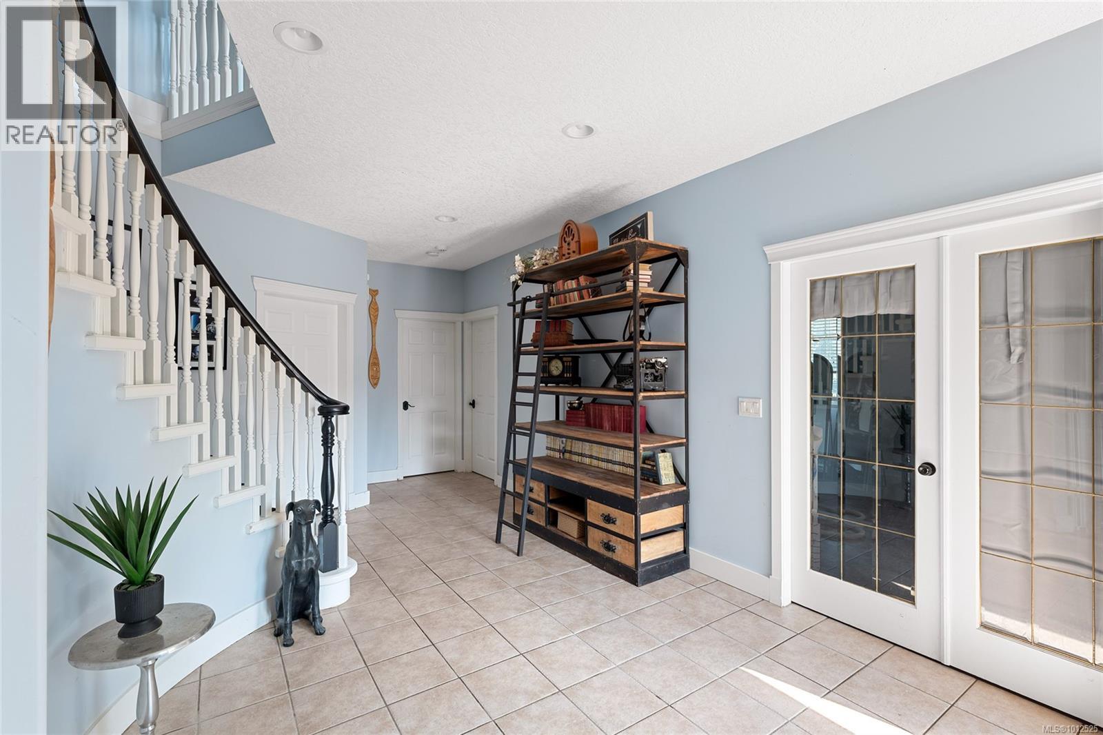 653 Cairndale Rd