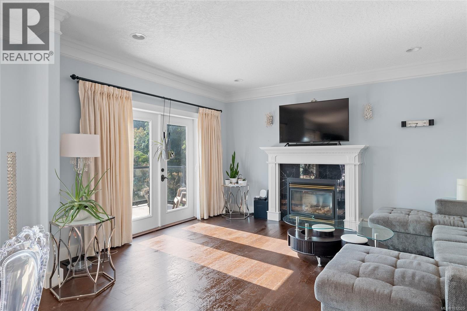653 Cairndale Rd