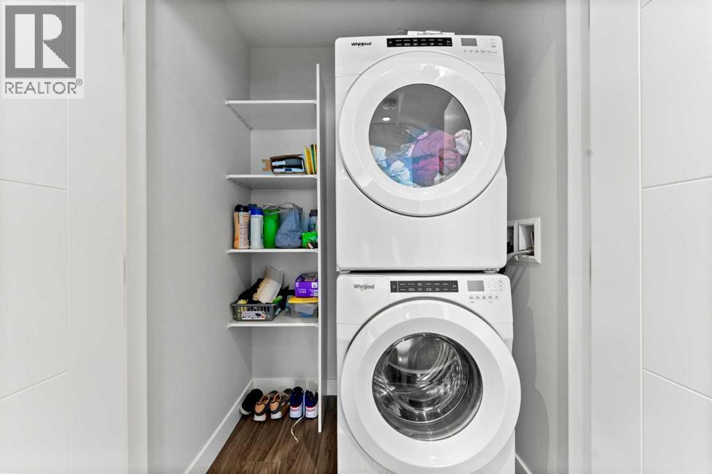 404, 530 3 Street SE