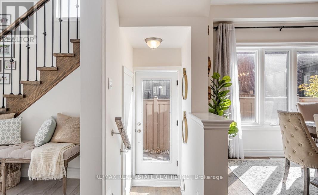 17 PRAIRIE CREEK CRESCENT