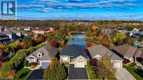 114 MCGUINESS Drive Brantford ON N3T6R6