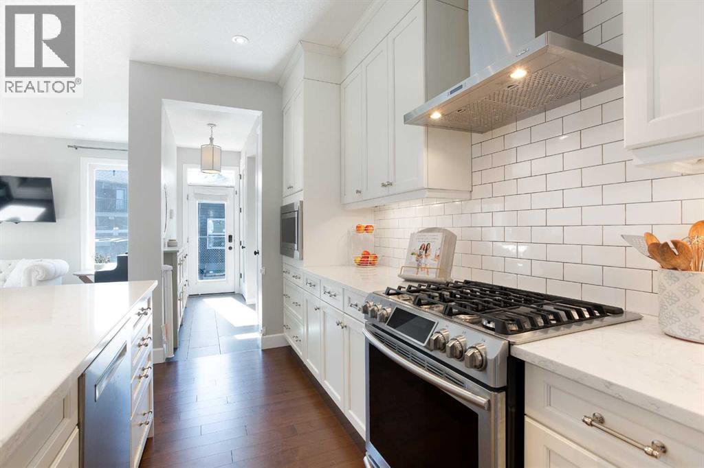 32 Cityscape Mount NE