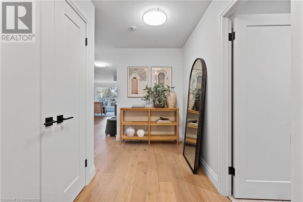 2190 LAKESHORE Road Unit# 403
