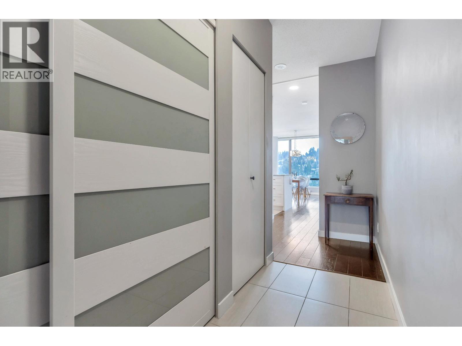 2002 400 CAPILANO ROAD