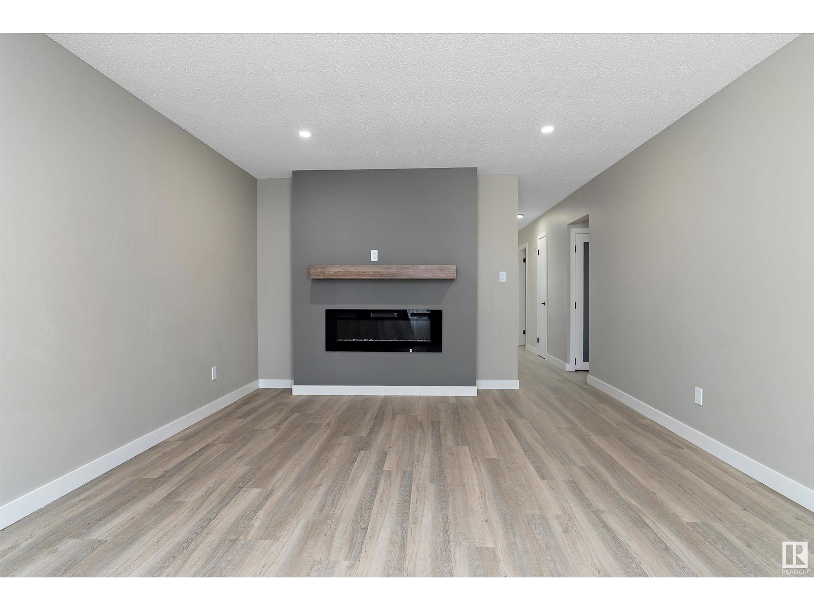 10157 145 ST NW NW