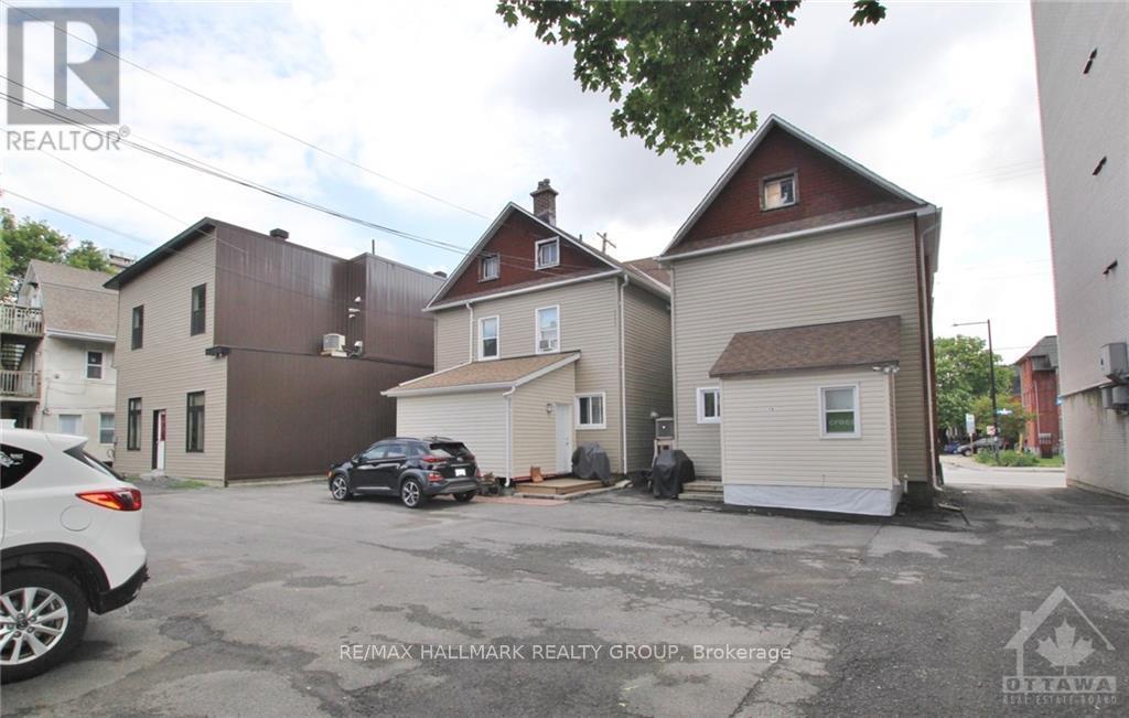 260,262,264 BRONSON AVENUE