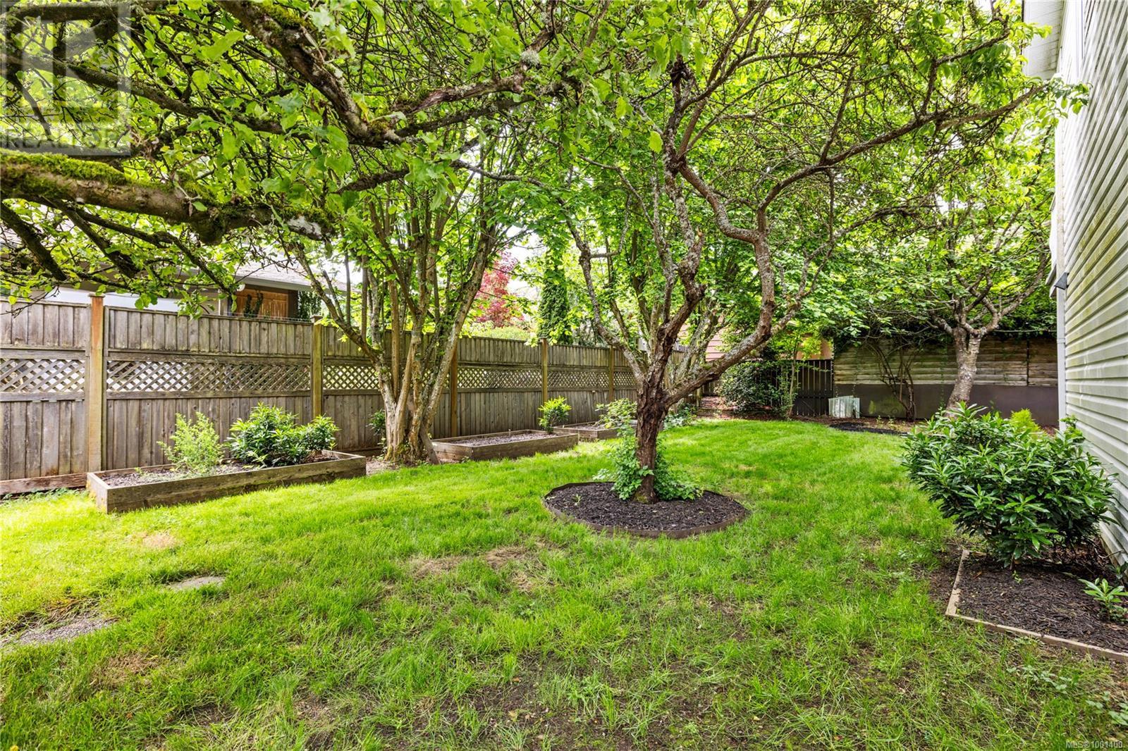 1333 Carmel Pl