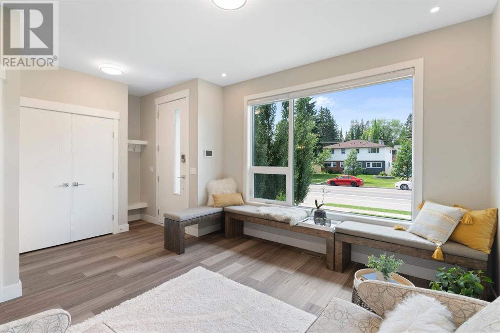 100 Cambrian Drive NW
