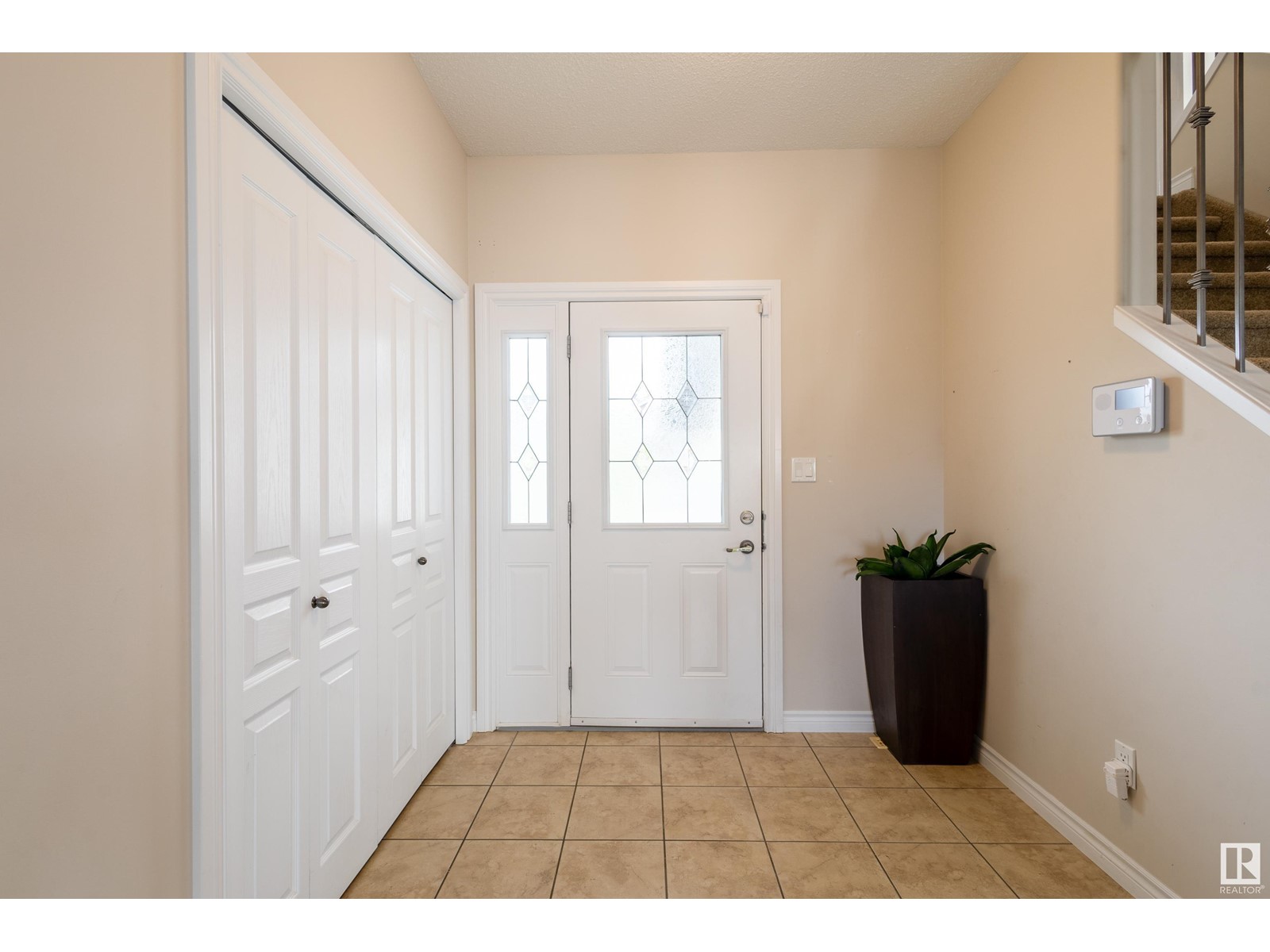 656 171 ST SW