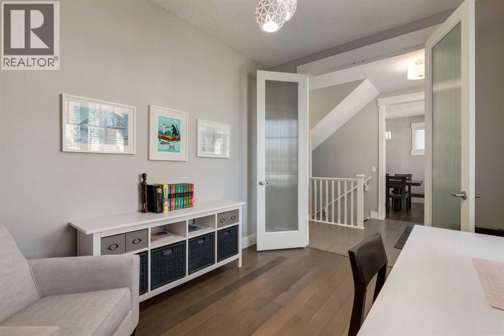76 Dieppe Drive SW