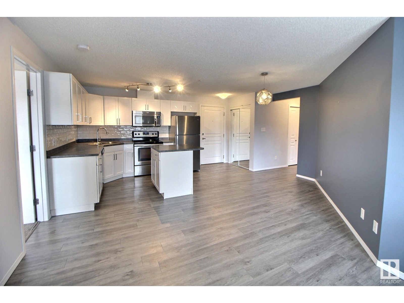 #340 301 CLAREVIEW STATION DR NW