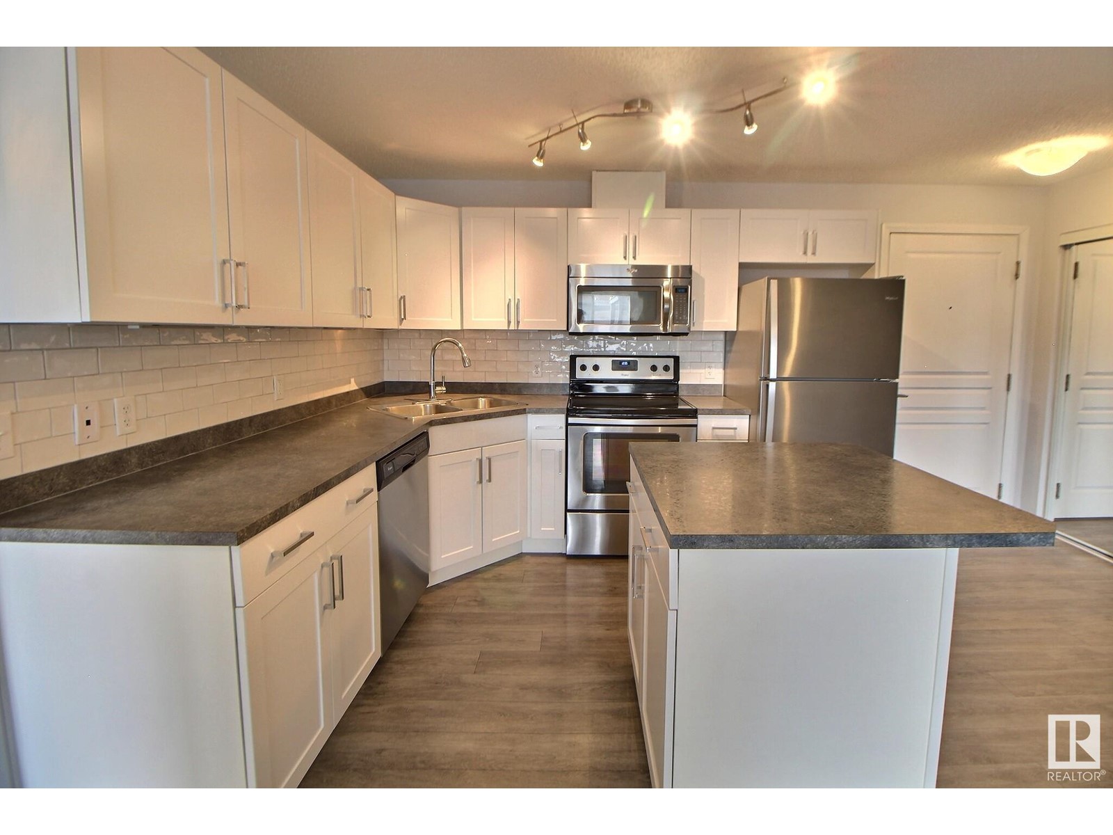 #340 301 CLAREVIEW STATION DR NW