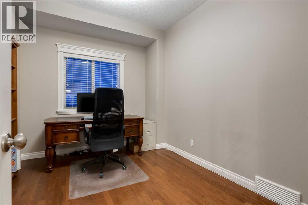 154 Aspen Hills Way SW