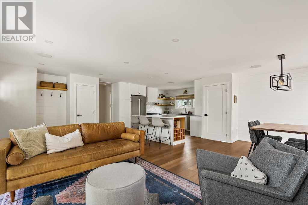 14 Oakview Place SW