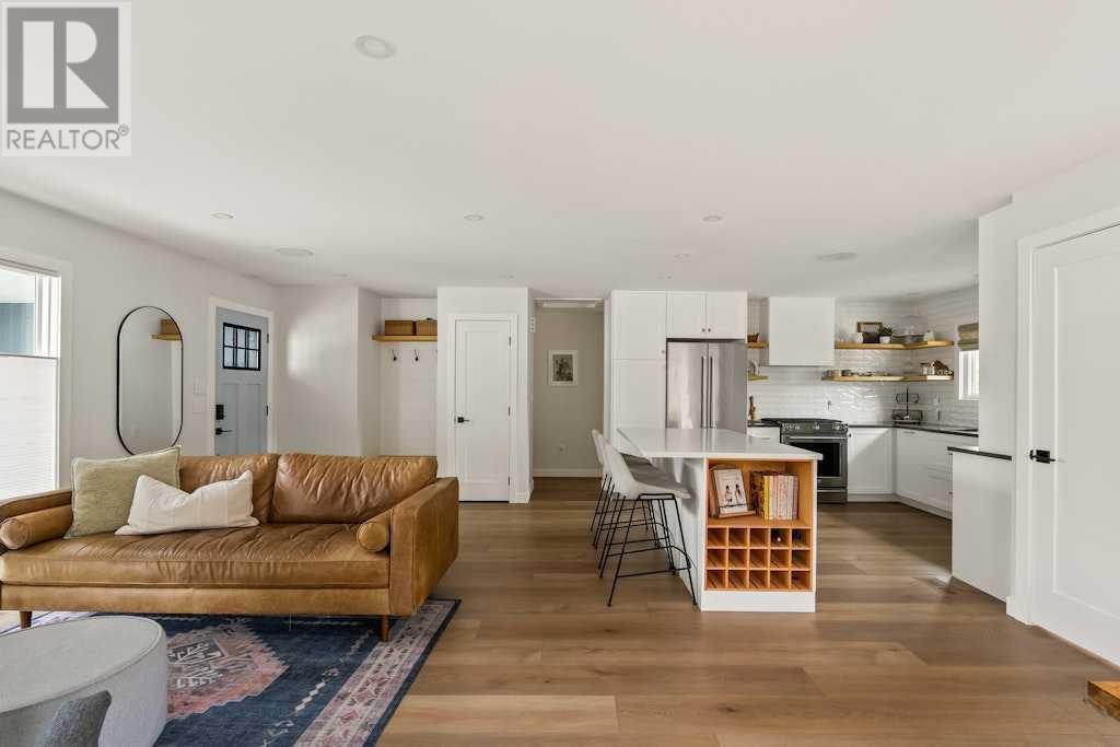 14 Oakview Place SW