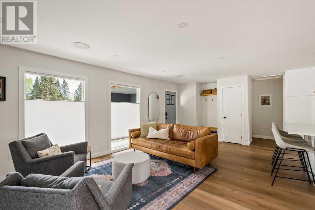 14 Oakview Place SW
