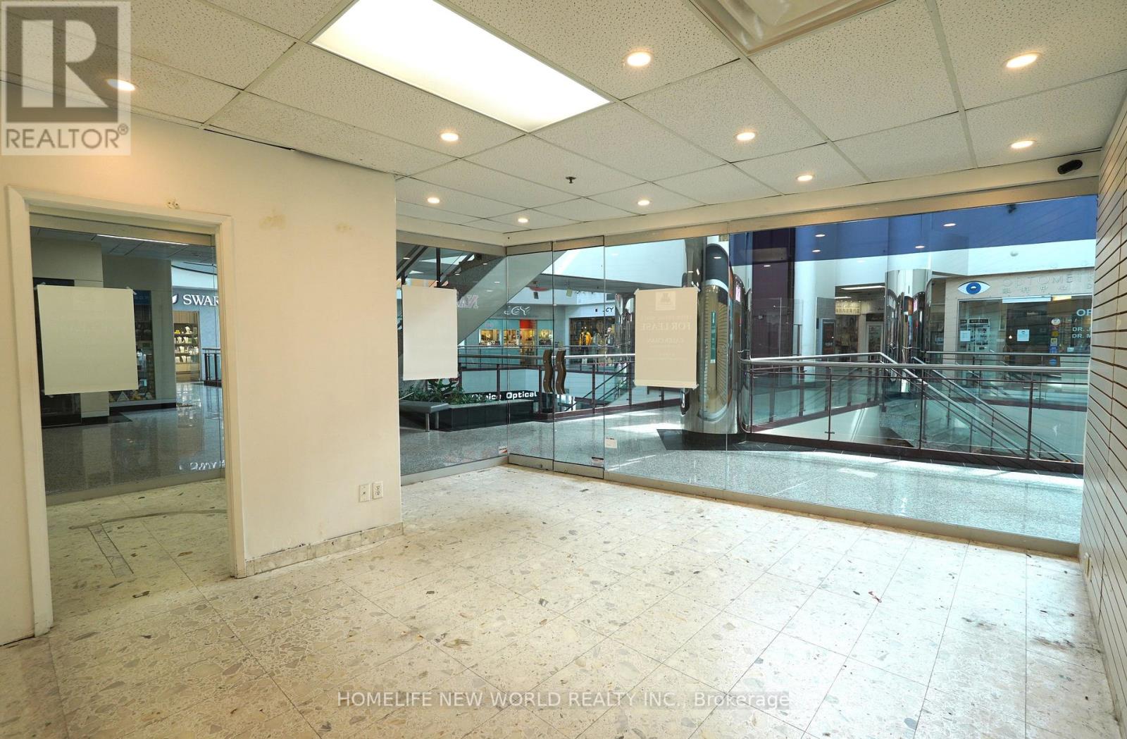 207 - 550 HIGHWAY 7 E