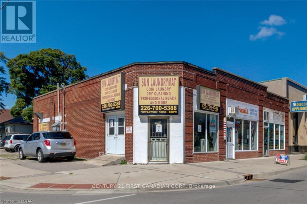 1066 DUNDAS STREET E