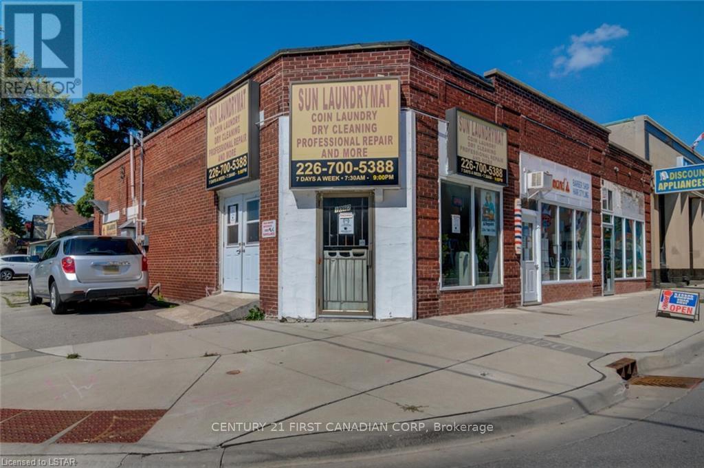 1066 DUNDAS STREET E
