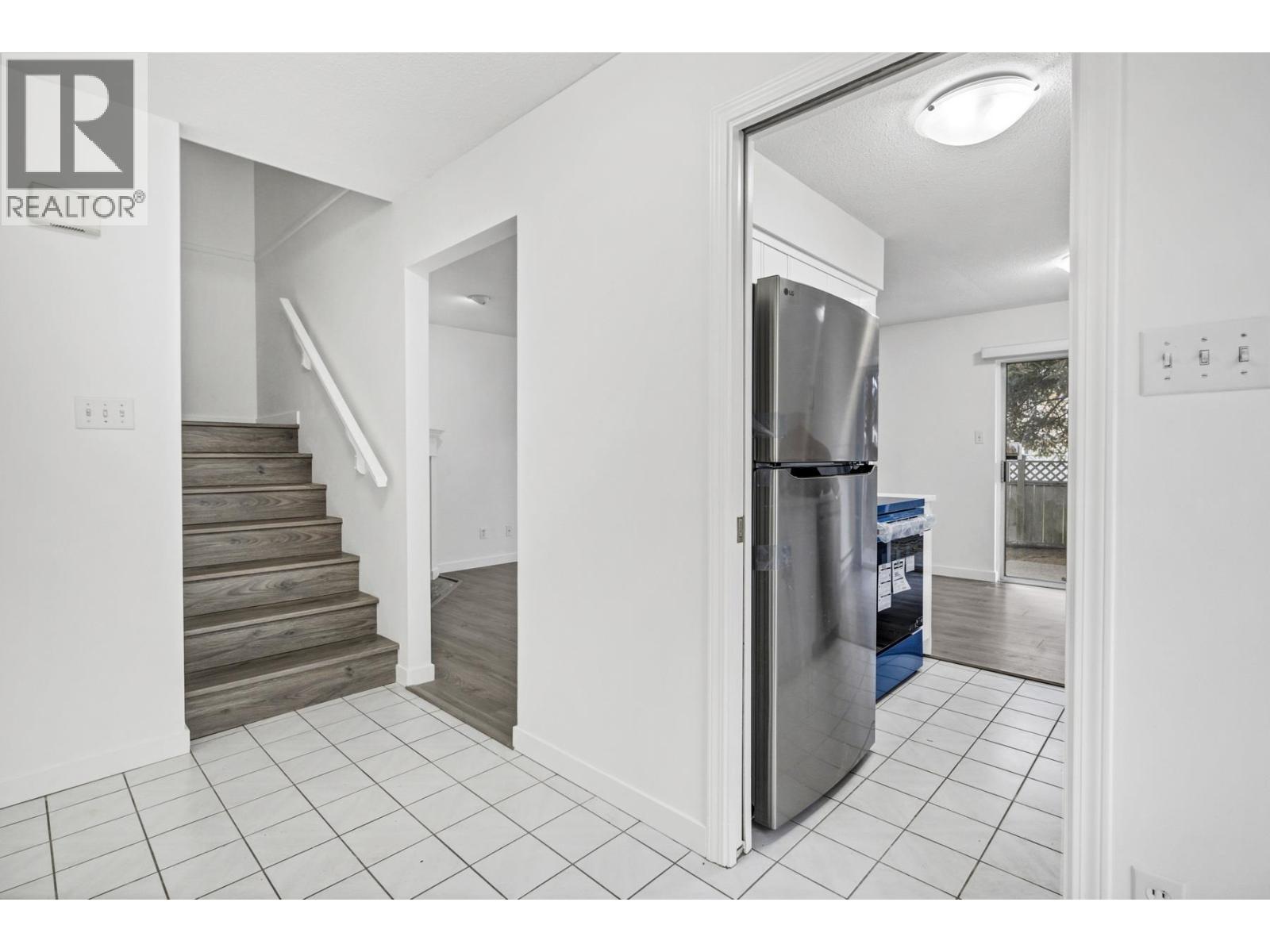 5 7091 BLUNDELL ROAD