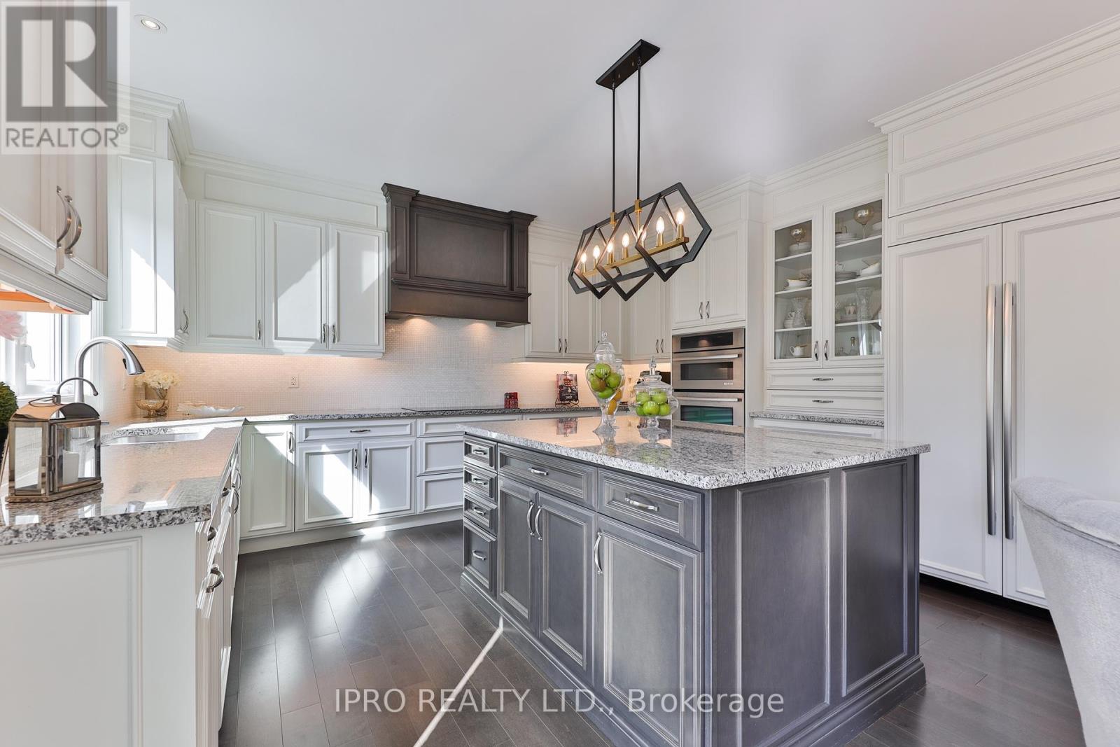 226 MCWILLIAMS CRESCENT