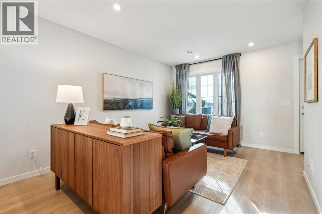 825, 155 Crimson Ridge Place NW