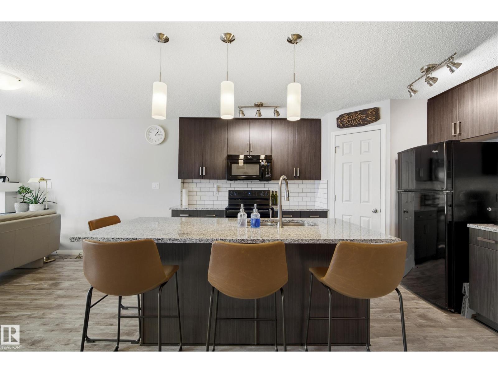 3805 POWELL WD SW