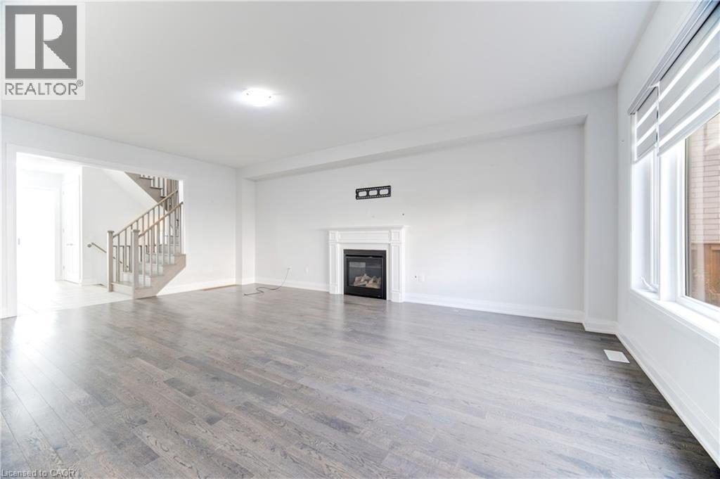 1095 EDINBURGH Drive