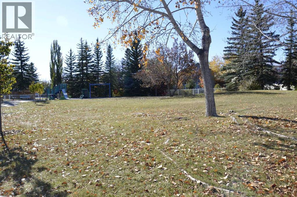 12 Shawbrooke Court SW