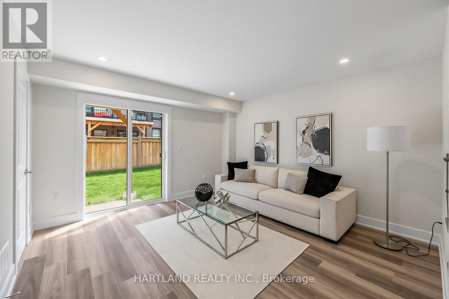 505 - 1695 DERSAN STREET