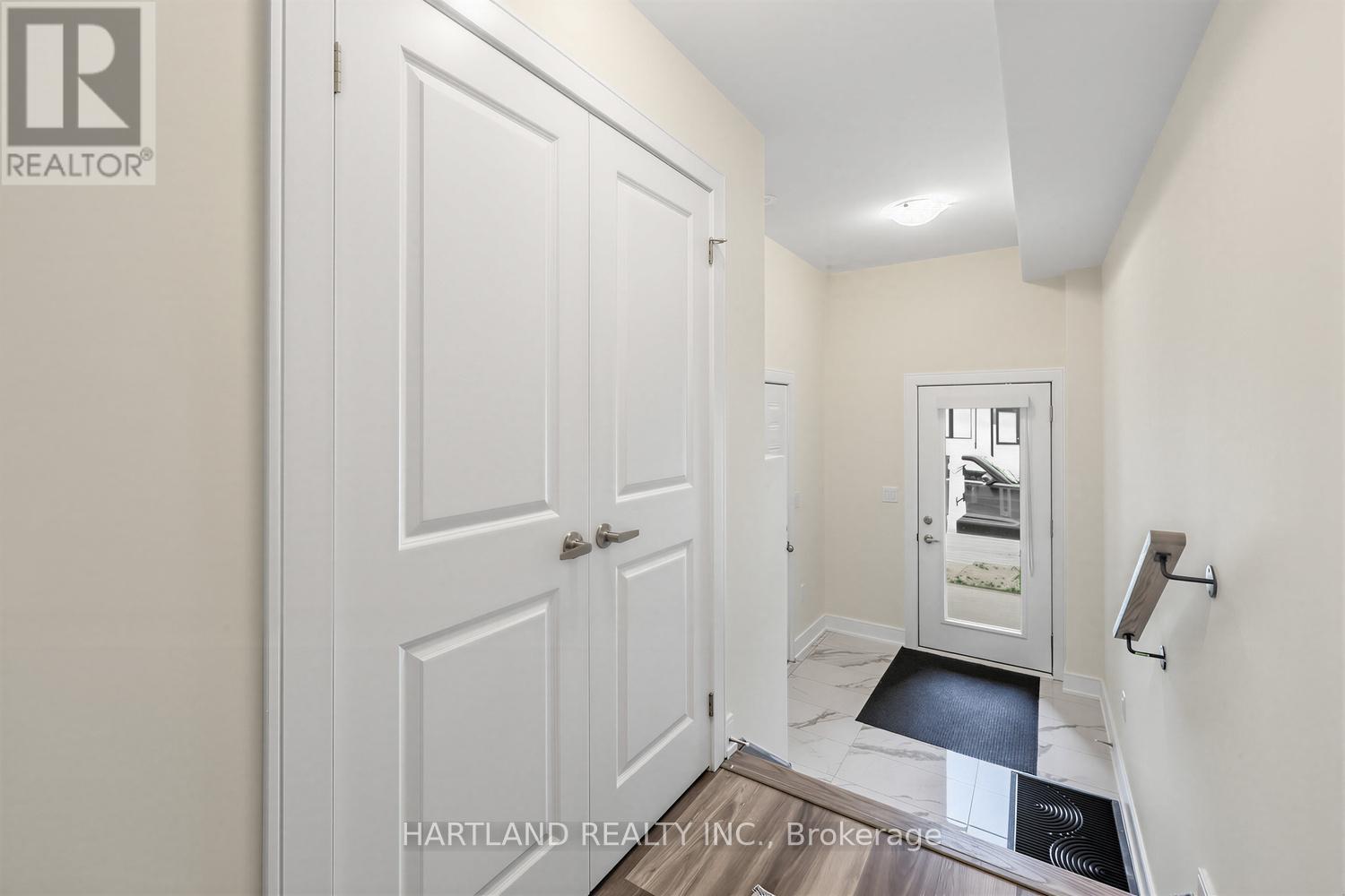 505 - 1695 DERSAN STREET