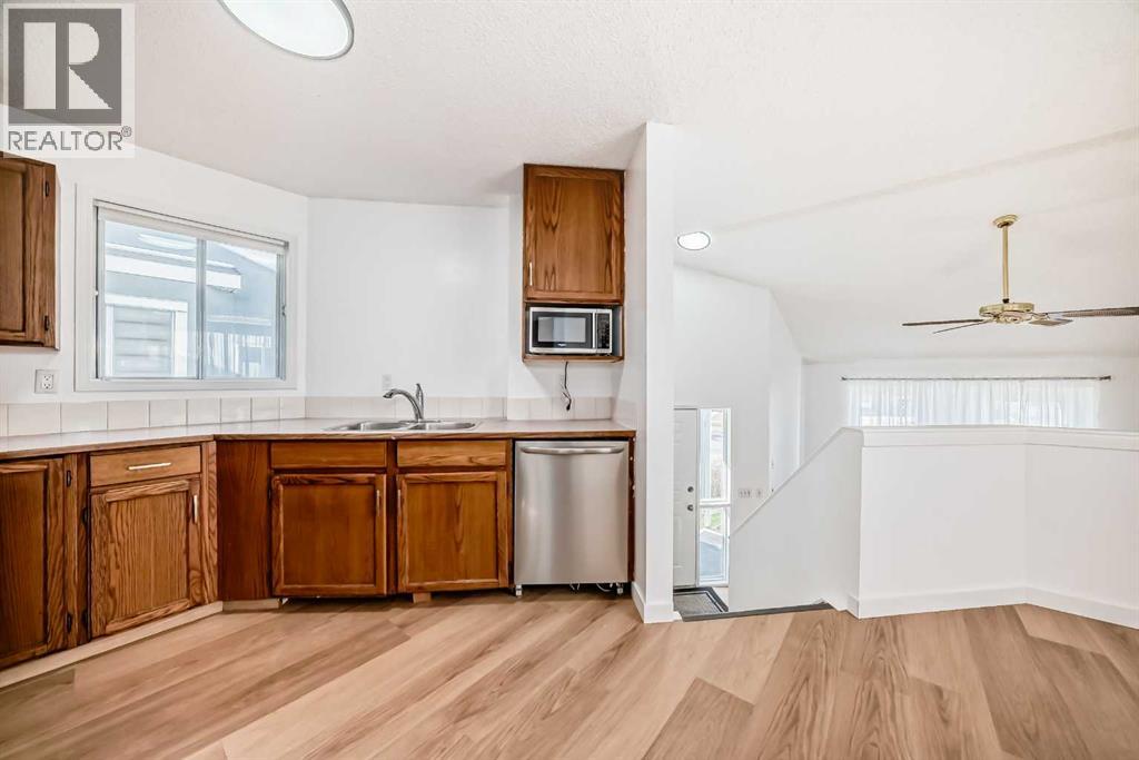 314 Castleridge Drive NE