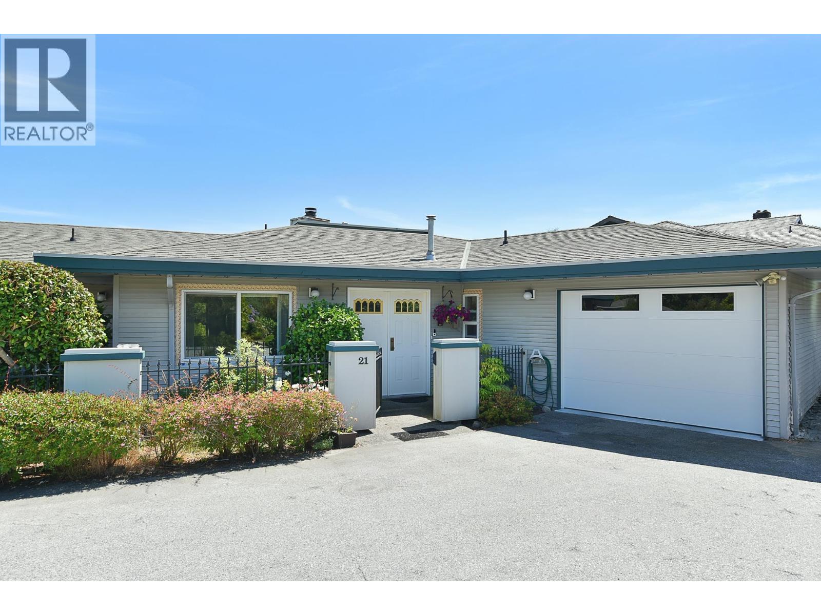 21 544 EAGLECREST DRIVE